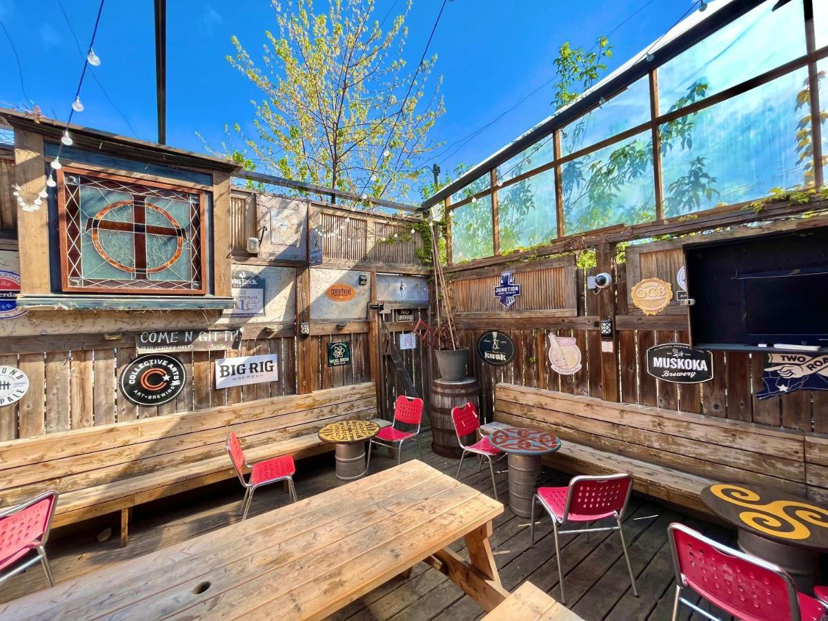 The Only Backpacker'S Inn (Adults Only) Toronto Exterior foto